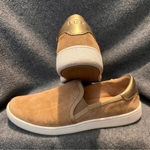 UGG Australia Jess Slip-on Sneakers EUC